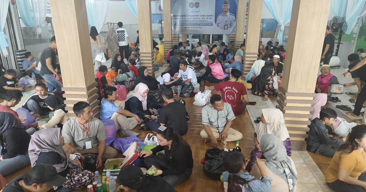 Suasana Haru Warnai Kunjungan Idul Adha di Lapas Narkotika Karang Intan