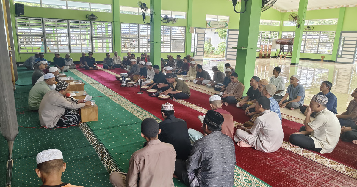 Tingkatkan Keimanan dan Ketaqwaan, WBP Lapas Narkotika Karang Intan Rutin Laksanakan Yasinan dan Maulid Habsyi