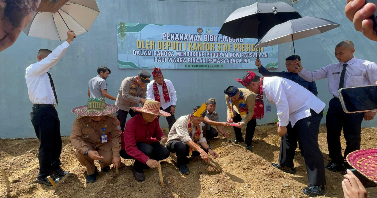 Tim KSP RI Tanam Jagung di WAE 2 Lapas Narkotika Karang Intan, Apresiasi Program Kemandirian dan Ketahanan Pangan