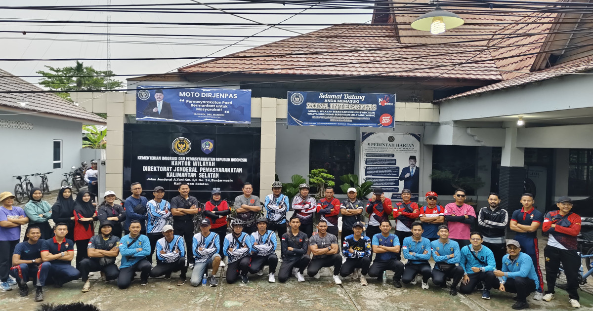 Kakanwil Ditjenpas Kalsel Pimpin Fun Bike Banjar Raya; Lapas Narkotika Karang Intan Turut Tumbuhkan Soliditas Jajaran Pemasyarakatan