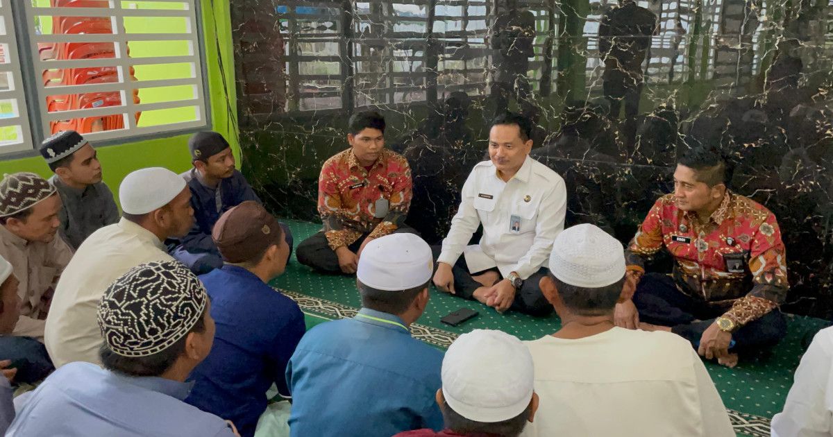 Nugroho Sampaikan Ceramah dan Doa di Masjid At-Taubah Lapas Narkotika Karang Intan
